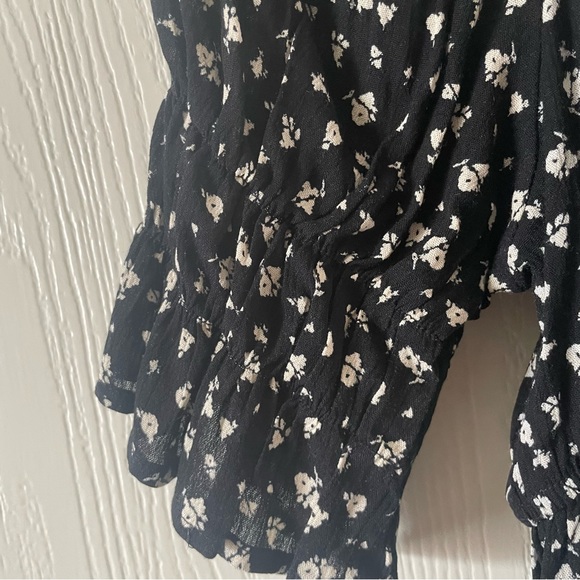 Daisy & Delilah top size XL black floral boho peplum summer over shoulder top - Picture 2 of 6